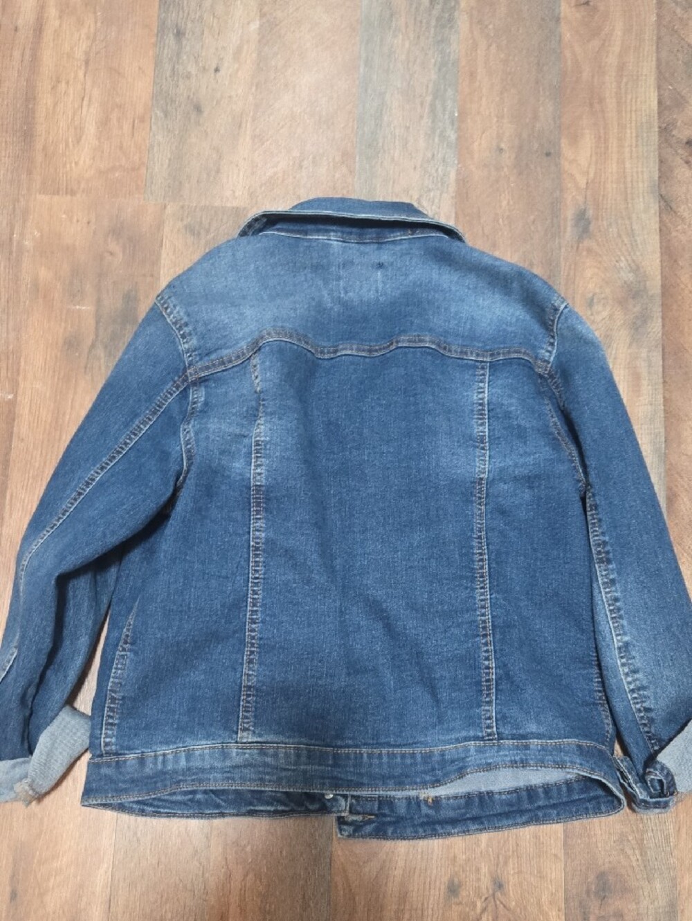 Curvy Denim Jean Jacket - Medium Blue - Picture 4 of 4
